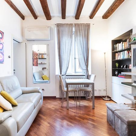 Cosy And Bright Flat In The Heart Of Porta Venezia Apartment Milan Luaran gambar